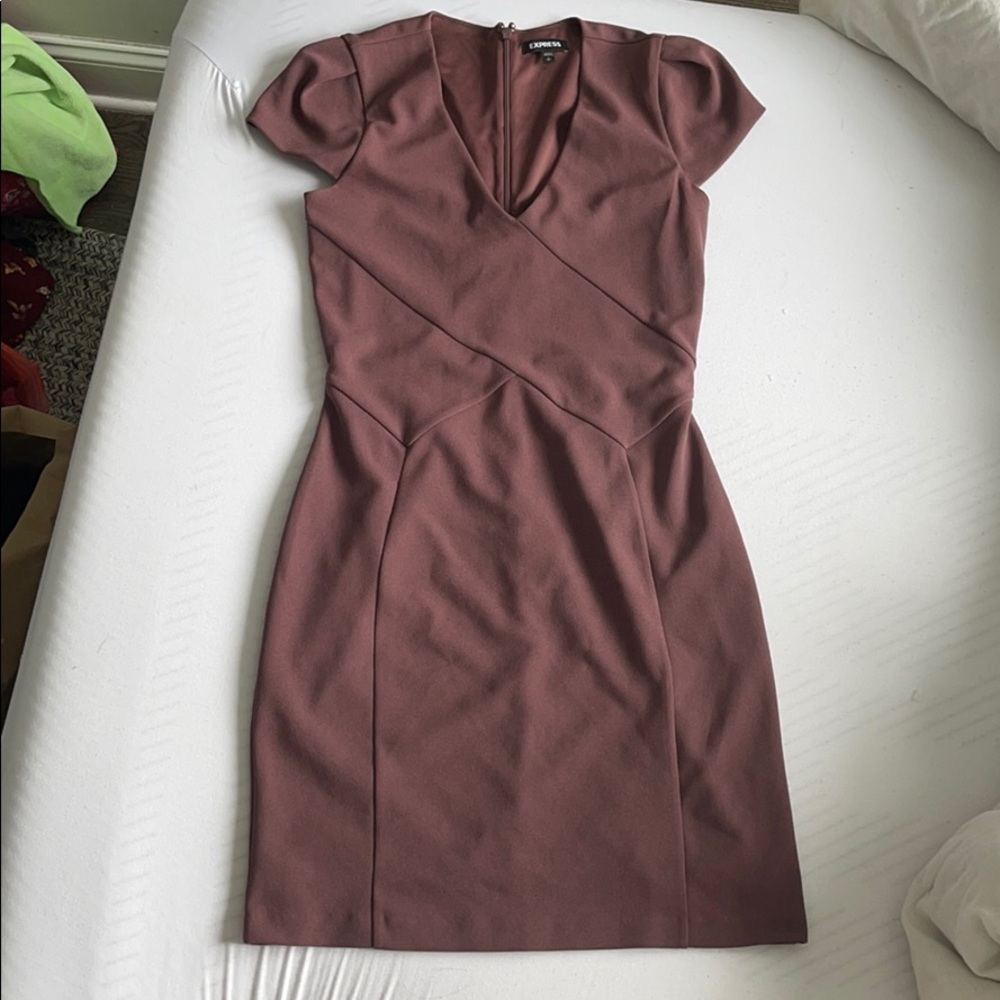 💥SOLD💥Express Mauve Business Dress